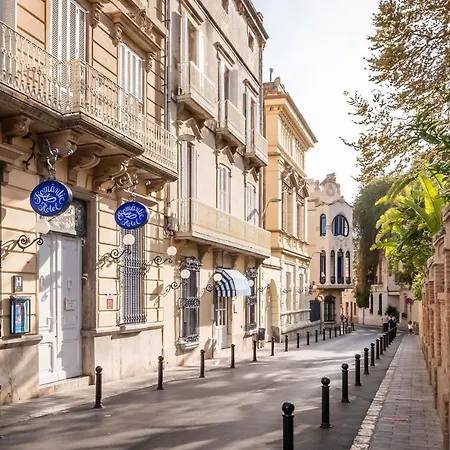 Medium Romantic ホテル