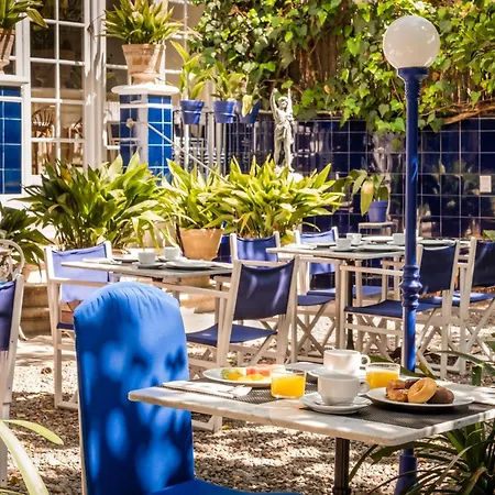 Medium Romantic Ξενοδοχείο Σίτζες