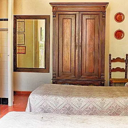 Отель Medium Romantic