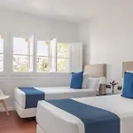 Medium Romantic Hotel