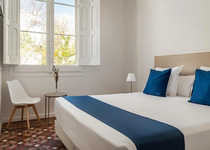 Medium Romantic Hotel 2*