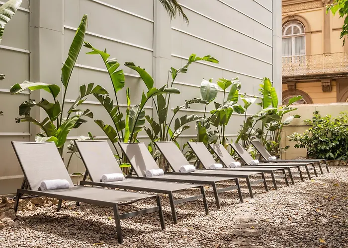 Medium Romantic Sitges