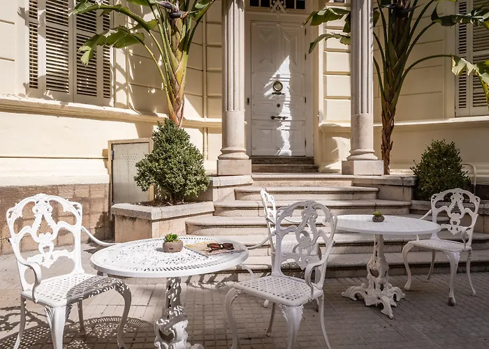 Hotel Medium Romantic